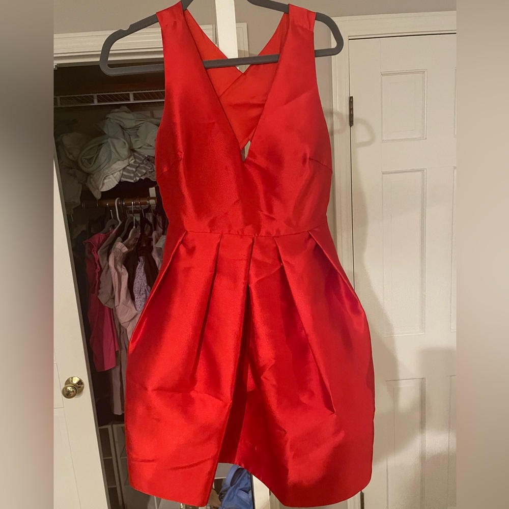 Red party dress by Erin Fetherston dress with tulip skirt & pockets, size 4